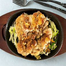 チキンステーキ か チーズチキンステーキ